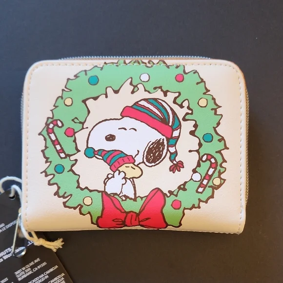 Loungefly Peanuts Snoopy Christmas Wreath Wallet. NWT. - Picture 4 of 8
